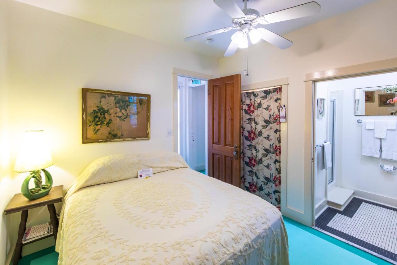 Hibiscus Coffee & Guesthouse Grayton Beach Exterior foto